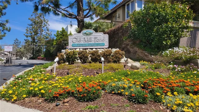 a view of a sign board