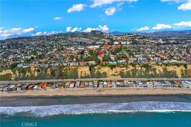a view of a garden with trees