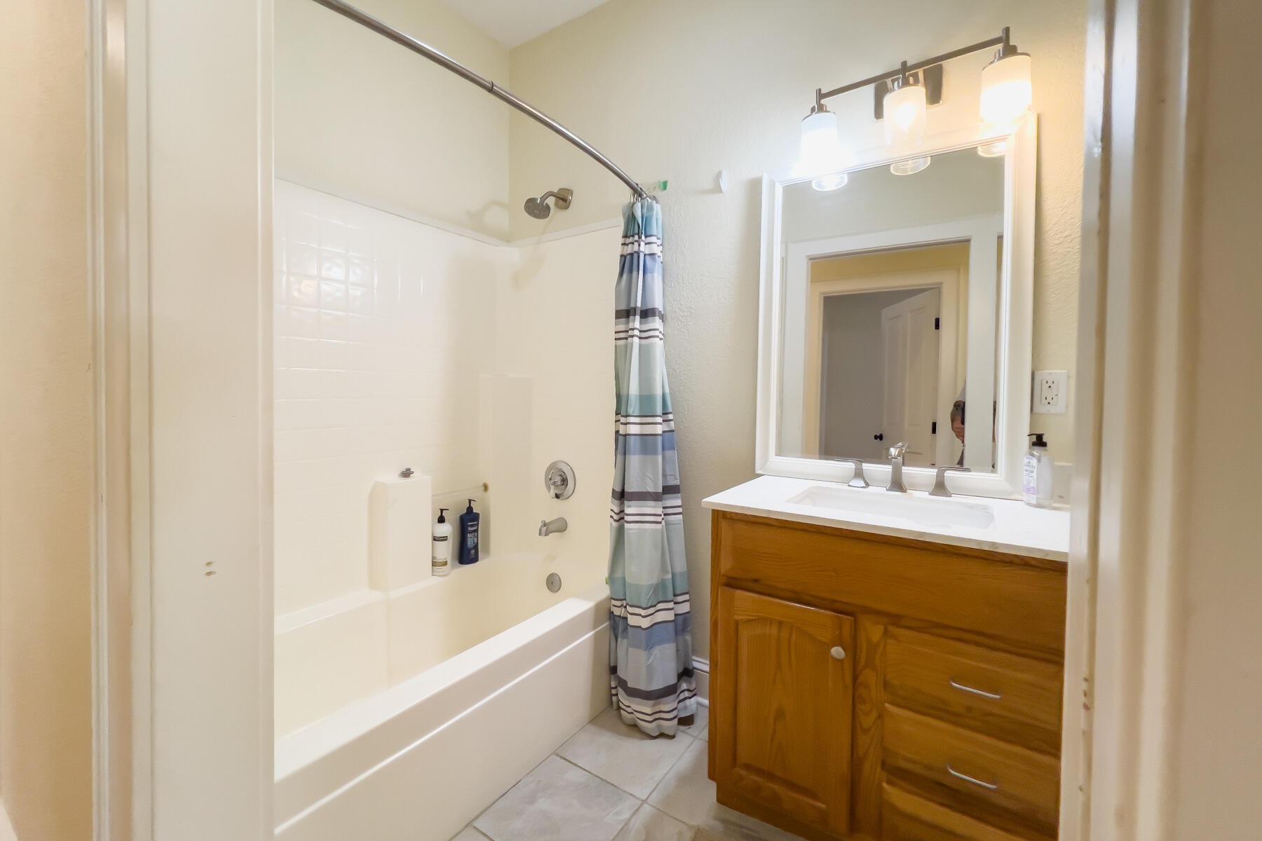 263 Deadwood Road Lewiston, CA 96052 - Photo 29 of 41 Bath