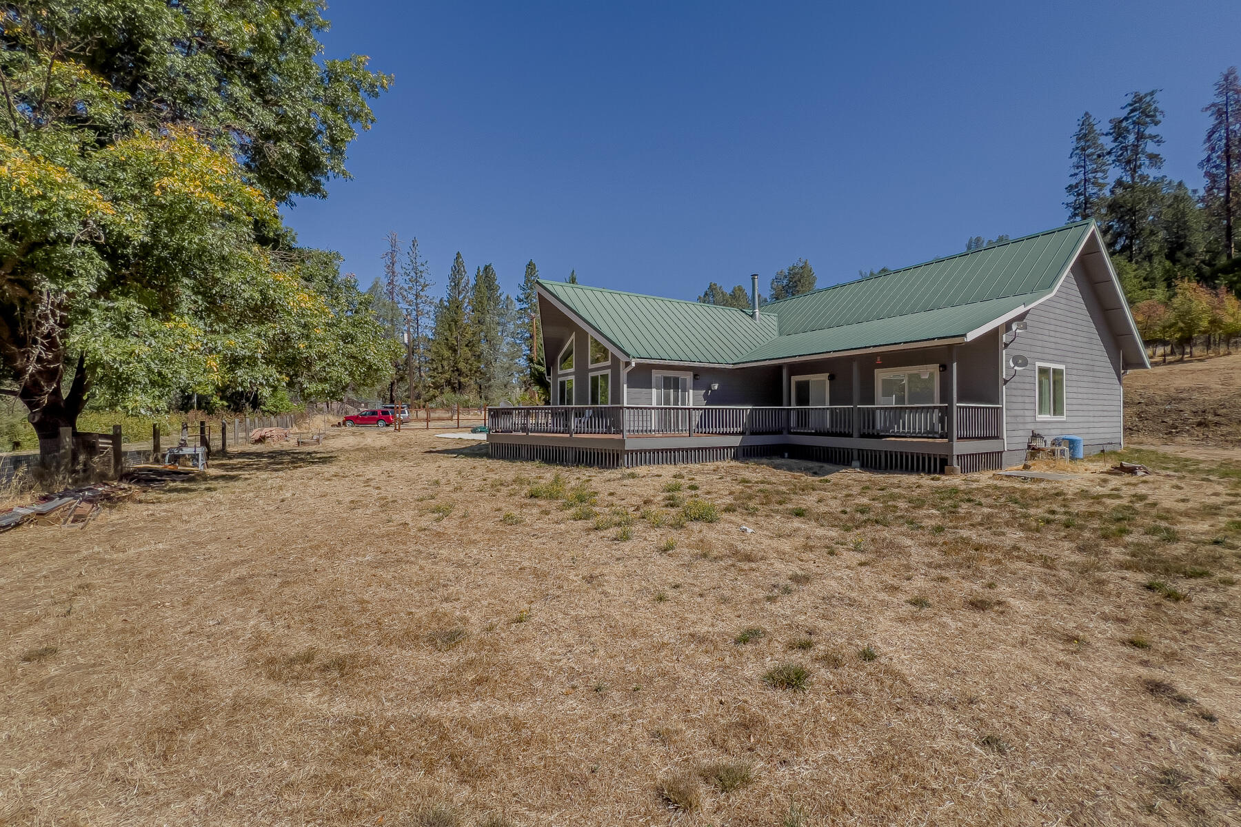263 Deadwood Road Lewiston, CA 96052 - Photo 38 of 41 Home