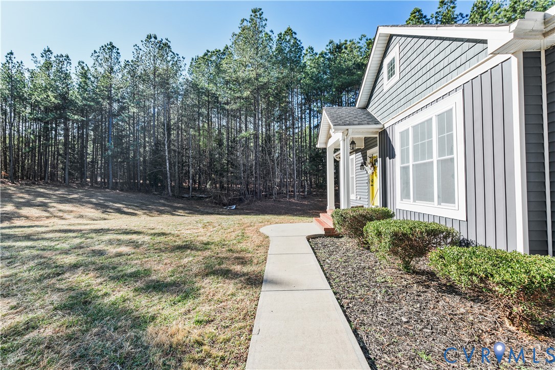 339 Loman Road Meherrin, VA 23954 - Photo 3 of 34