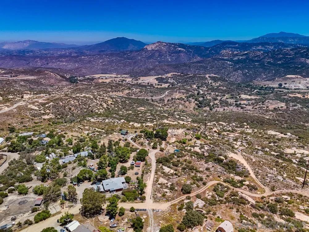 21038 Fog Ridge Alpine, CA 91901 - Photo 18 of 21