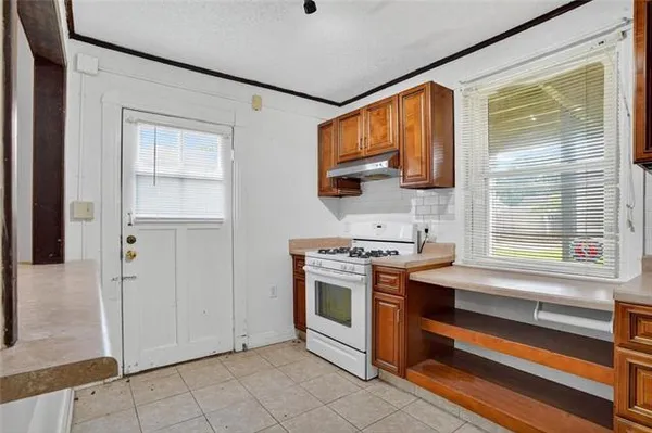 $900 | 2200 James Street, Unit A, Jefferson, LA 70121