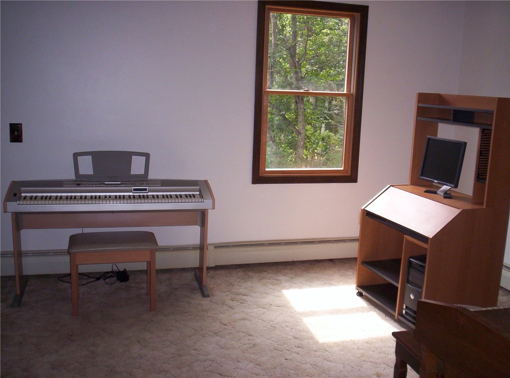 103 Franklin Road Scituate, RI 02825 - Photo 21 of 39