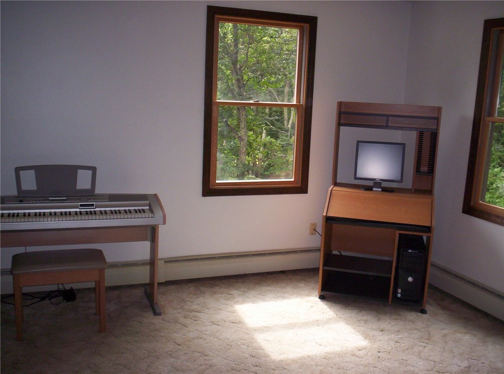 103 Franklin Road Scituate, RI 02825 - Photo 26 of 39