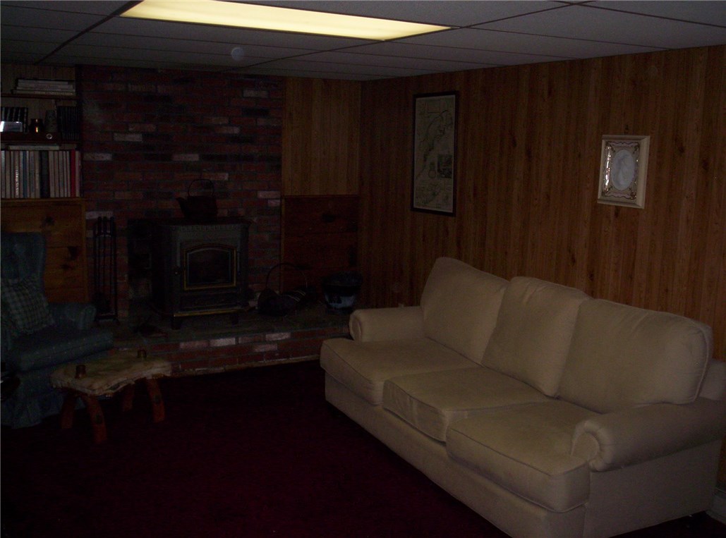 103 Franklin Road Scituate, RI 02825 - Photo 27 of 39
