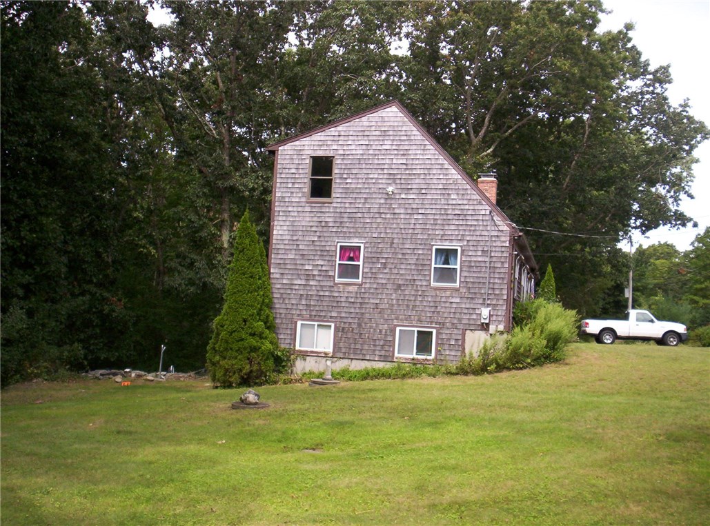 103 Franklin Road Scituate, RI 02825 - Photo 4 of 39