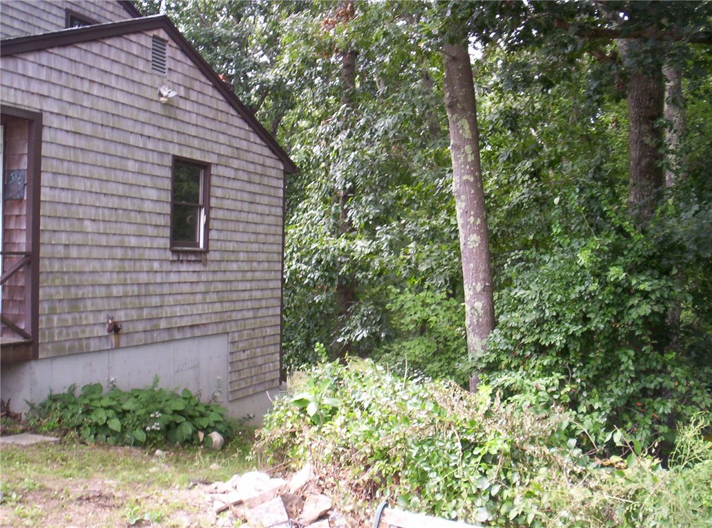 103 Franklin Road Scituate, RI 02825 - Photo 8 of 39