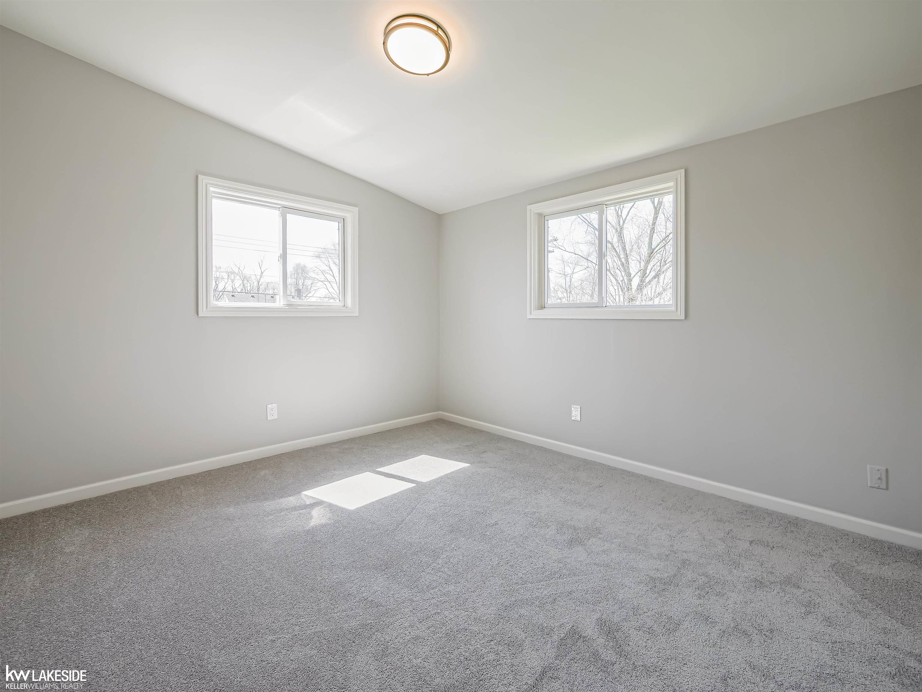 47051 Frederick Road Utica, MI 48317 - Photo 37 of 44 50204801-36cfbc98-43a5-4d4a-91f3-21756d715def.JPG