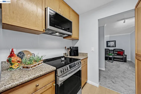 $320,000 | 1087 Murrieta Boulevard, Unit 242, Livermore, CA 94550