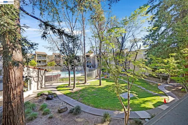 $310,000 | 1087 Murrieta Boulevard, Unit 242, Livermore, CA 94550