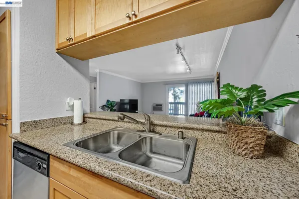 $310,000 | 1087 Murrieta Boulevard, Unit 242, Livermore, CA 94550