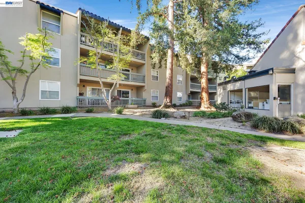 $310,000 | 1087 Murrieta Boulevard, Unit 242, Livermore, CA 94550