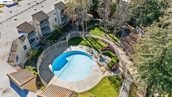 $310,000 | 1087 Murrieta Boulevard, Unit 242, Livermore, CA 94550