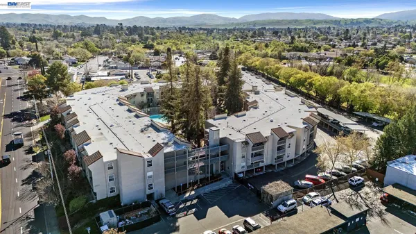 $310,000 | 1087 Murrieta Boulevard, Unit 242, Livermore, CA 94550