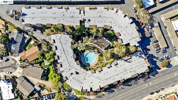 $310,000 | 1087 Murrieta Boulevard, Unit 242, Livermore, CA 94550