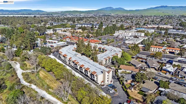 $310,000 | 1087 Murrieta Boulevard, Unit 242, Livermore, CA 94550