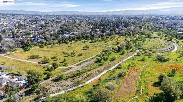 $310,000 | 1087 Murrieta Boulevard, Unit 242, Livermore, CA 94550