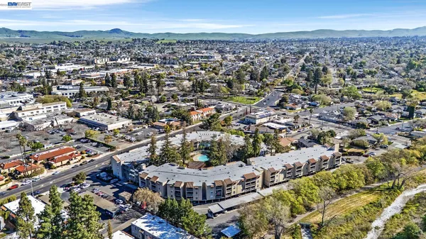 $310,000 | 1087 Murrieta Boulevard, Unit 242, Livermore, CA 94550