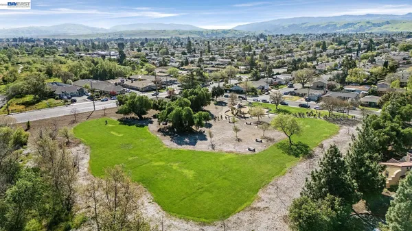 $310,000 | 1087 Murrieta Boulevard, Unit 242, Livermore, CA 94550