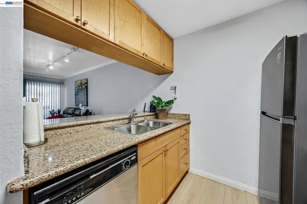 $310,000 | 1087 Murrieta Boulevard, Unit 242, Livermore, CA 94550