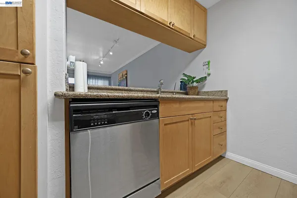 $310,000 | 1087 Murrieta Boulevard, Unit 242, Livermore, CA 94550