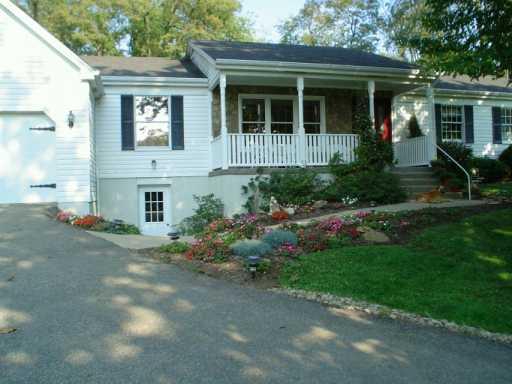 275 Munntown Road Eighty Four, PA 15330 - Photo 2 of 7 Other.