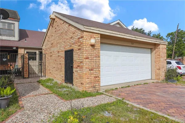 $145,000 | 702 Windsor Glen Drive, Mission, TX 78572