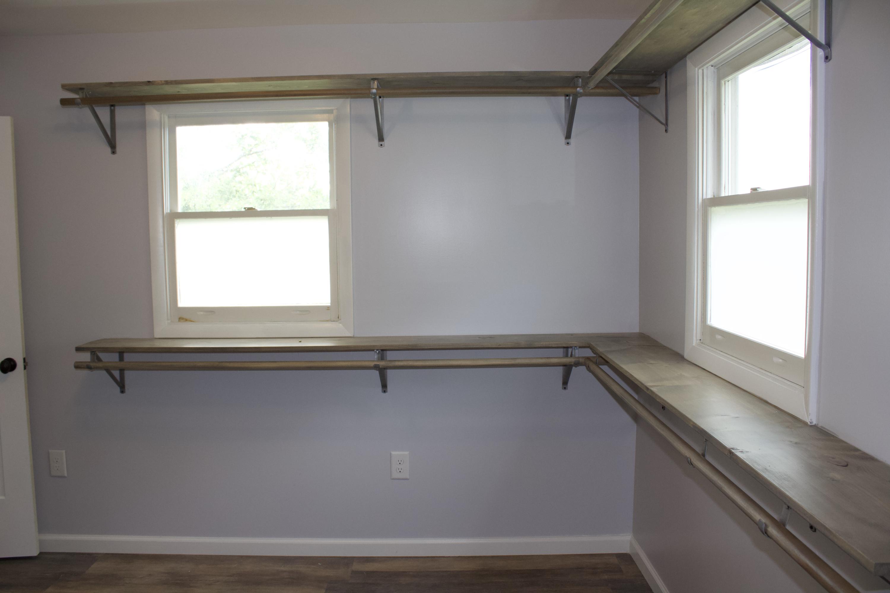403 Pine Hill Road Elizabethton, TN 37643 - Photo 23 of 35 Walk-in closet shelving