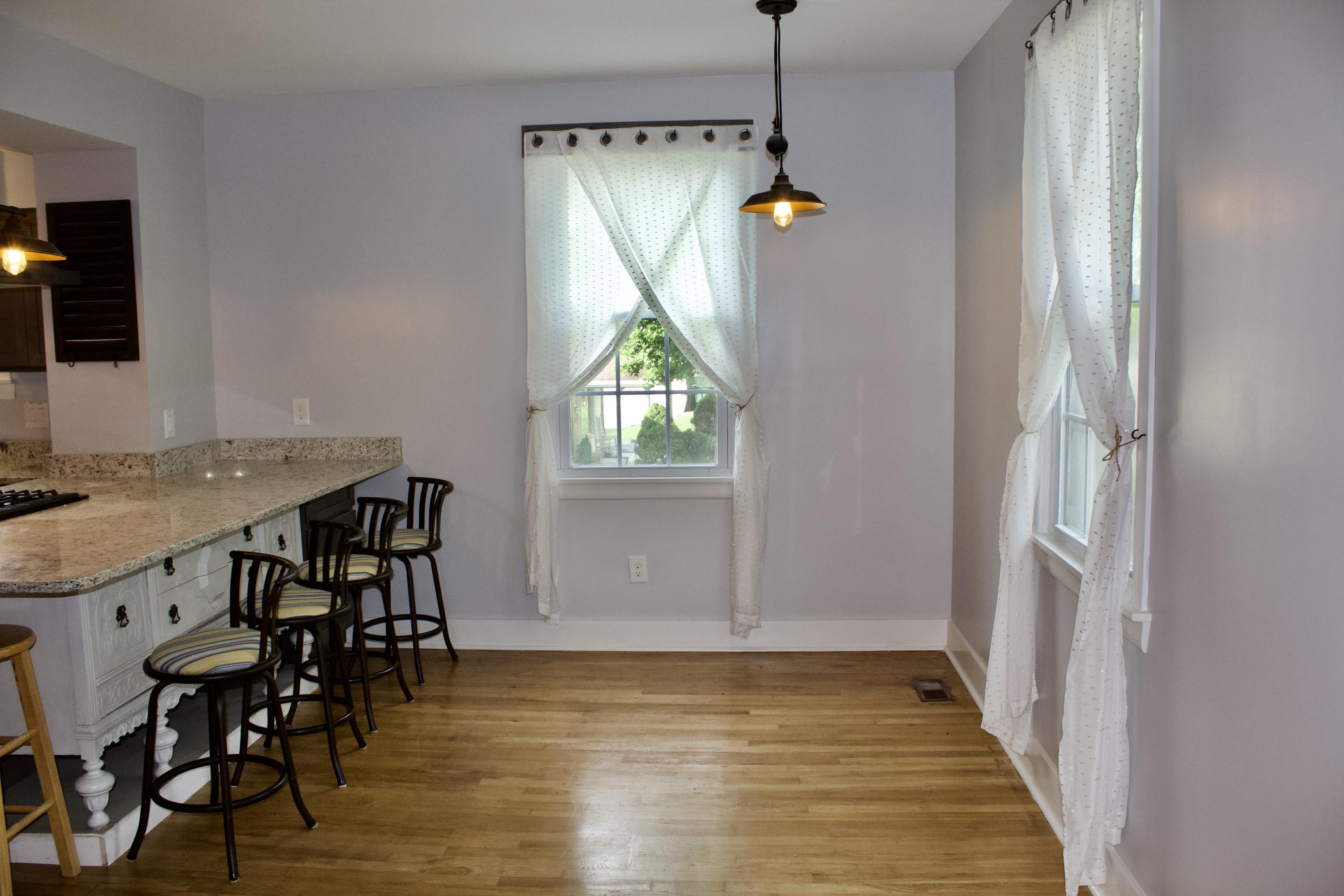 403 Pine Hill Road Elizabethton, TN 37643 - Photo 9 of 35 Dining area
