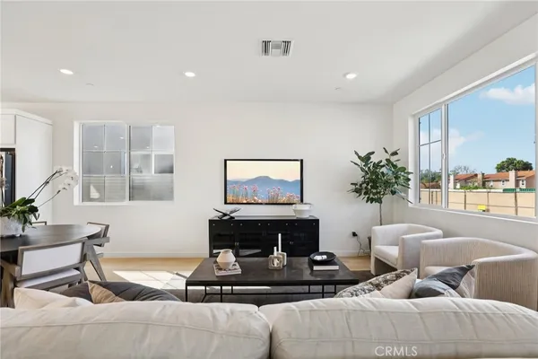 $957,000 | 4874 Arroyo Run, Moorpark, CA 93021