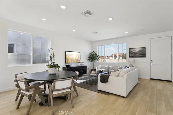 $957,000 | 4874 Arroyo Run, Moorpark, CA 93021