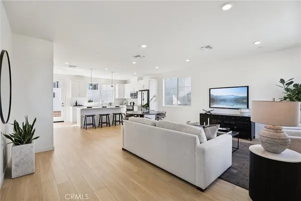 $957,000 | 4874 Arroyo Run, Moorpark, CA 93021