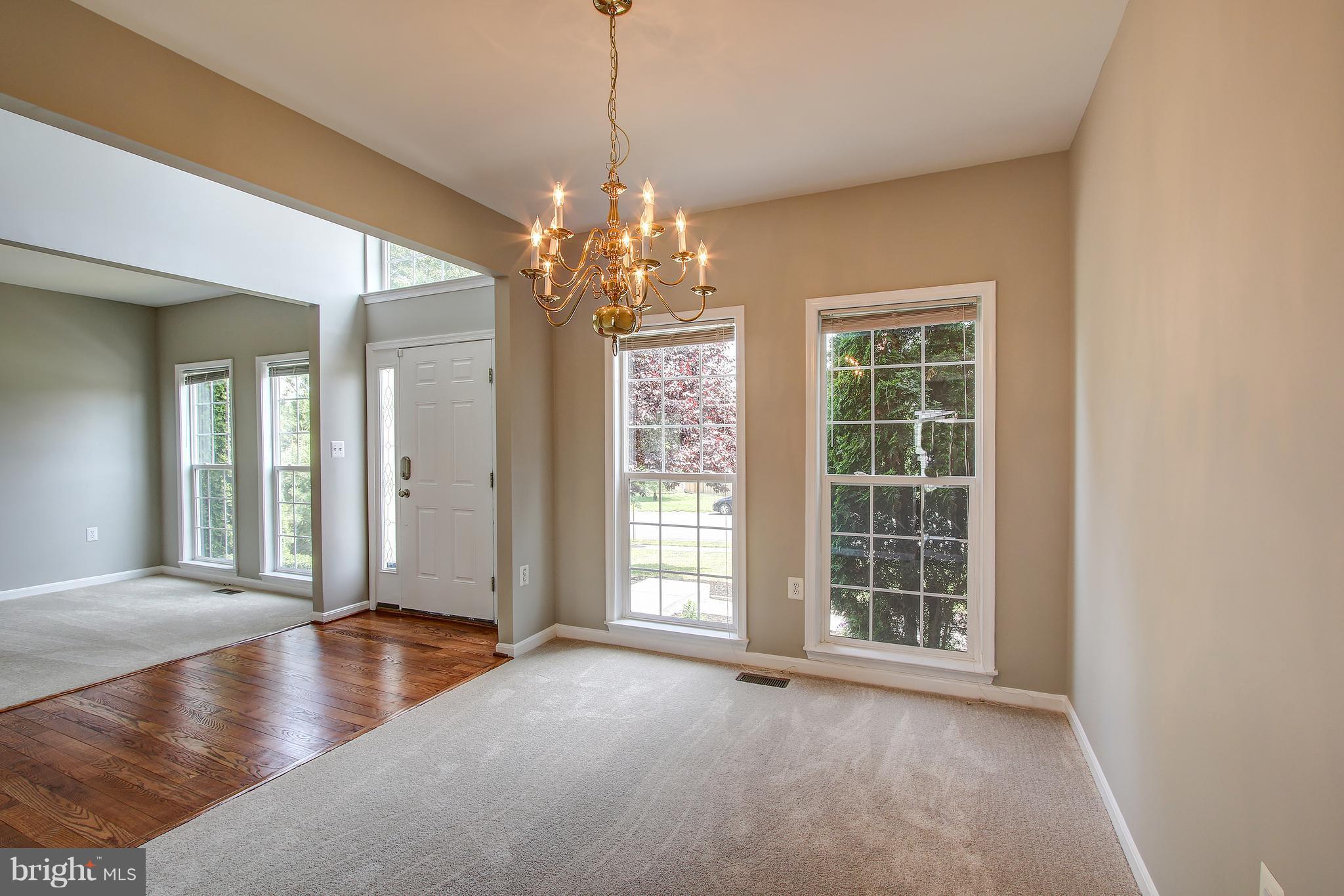 310 Woodrow Road Winchester, VA 22602 - Photo 3 of 30 Dining Room