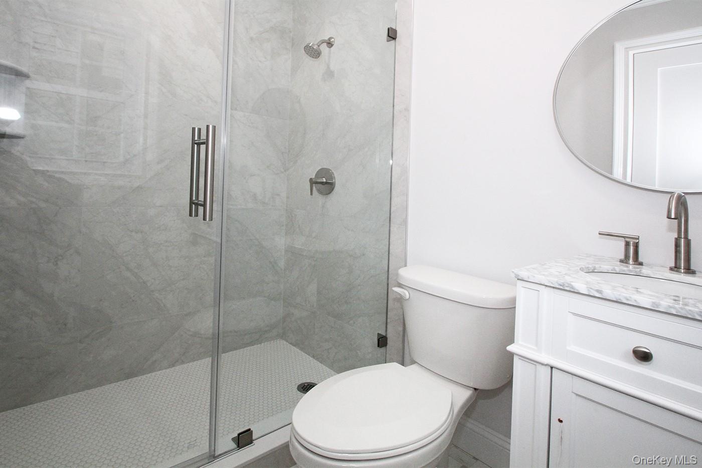 16 Eleanor Road Plainview, NY 11803 - Photo 13 of 26