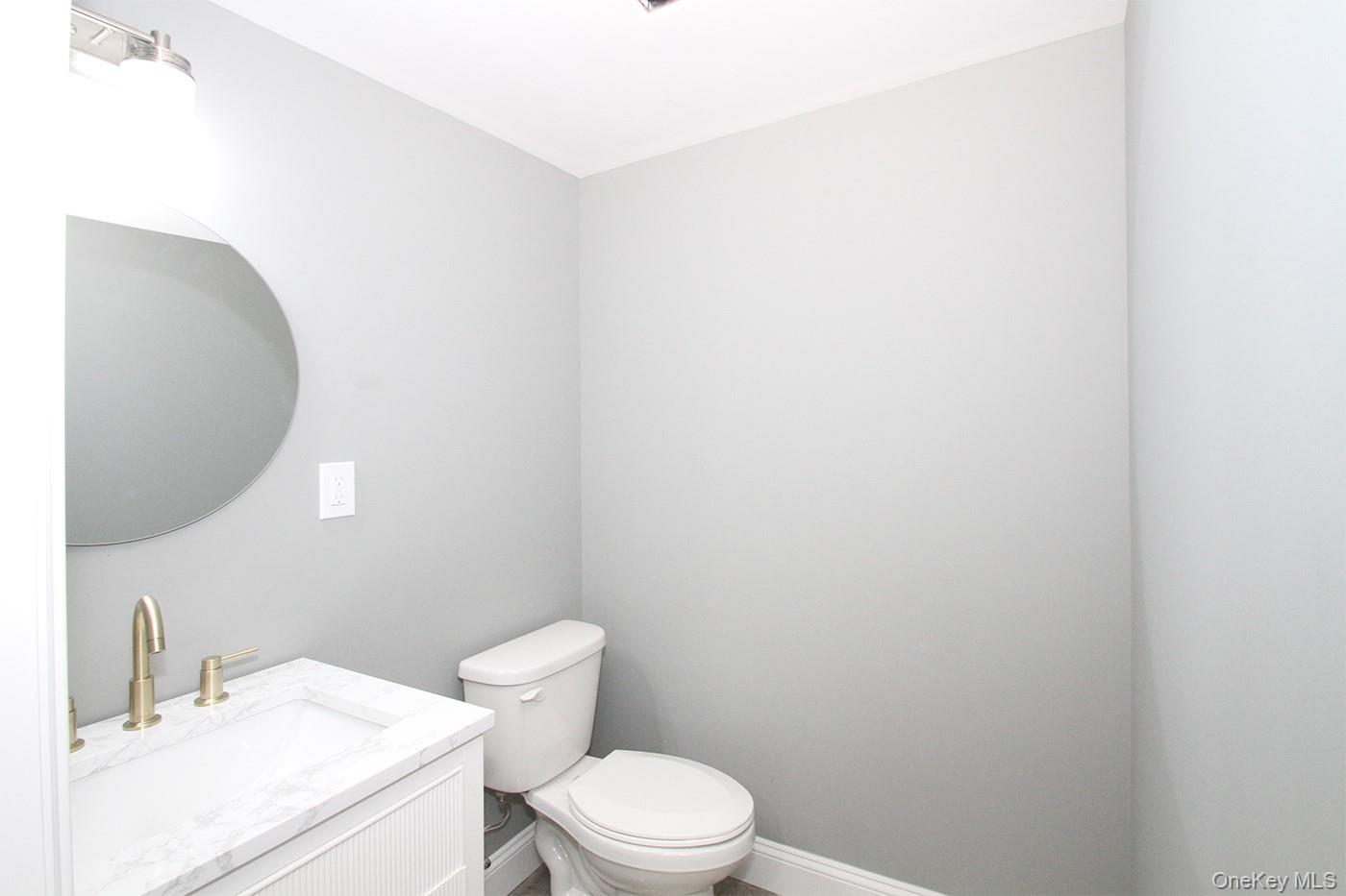 16 Eleanor Road Plainview, NY 11803 - Photo 20 of 26