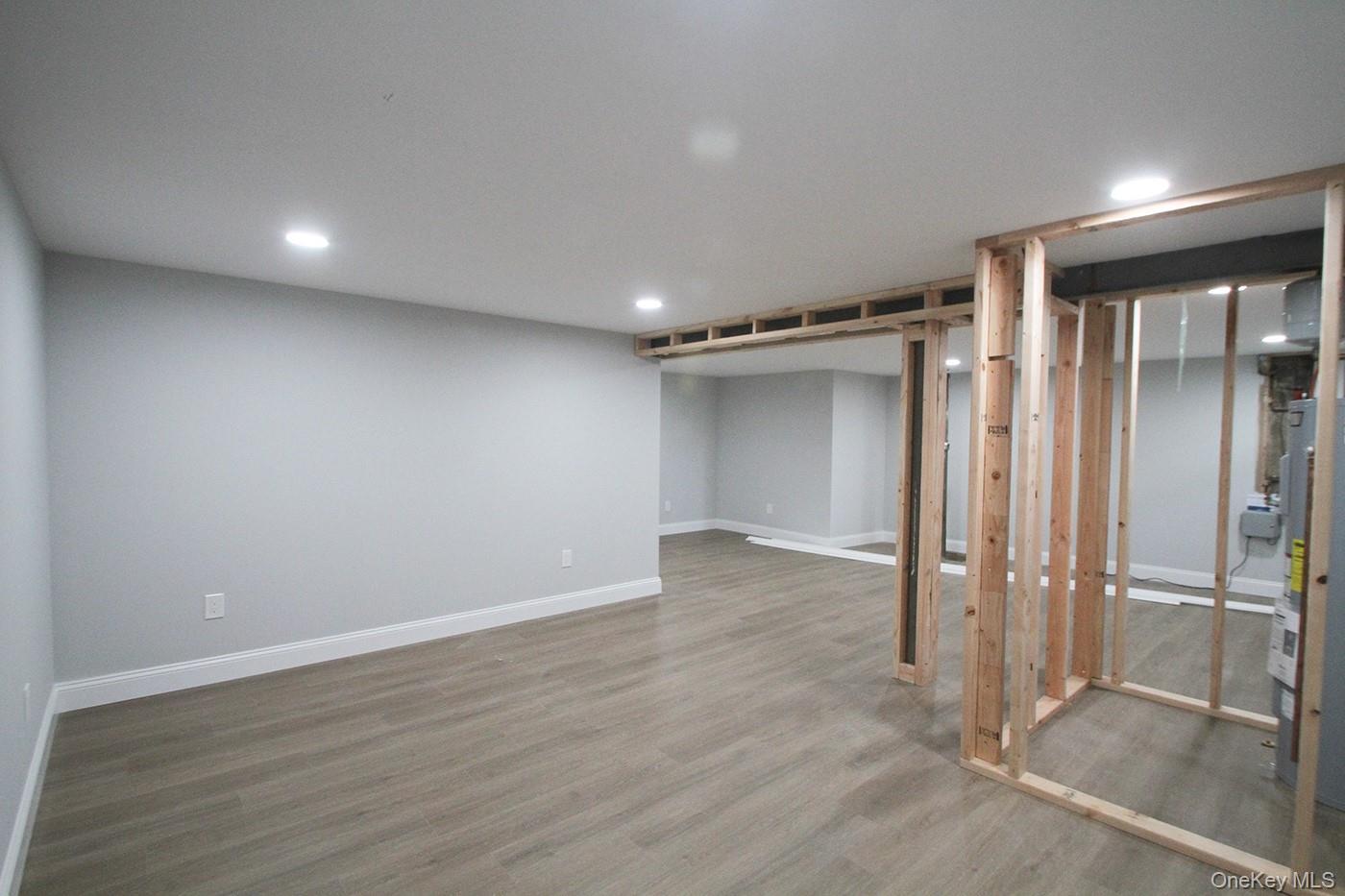 16 Eleanor Road Plainview, NY 11803 - Photo 22 of 27