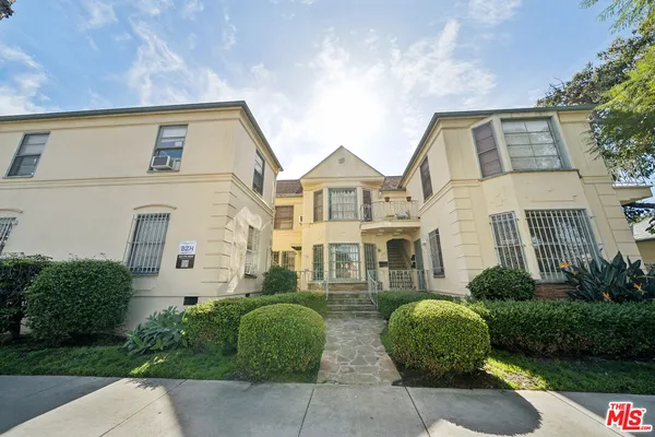 $2,695 | 7758 Rosewood Avenue, Los Angeles, CA 90036