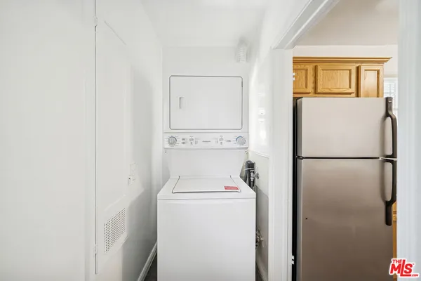 $2,695 | 7758 Rosewood Avenue, Los Angeles, CA 90036
