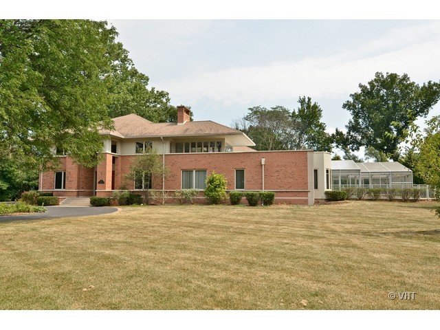 115 Dickens Road Northfield, IL 60093 - Photo 25 of 25 a house with outdoor space