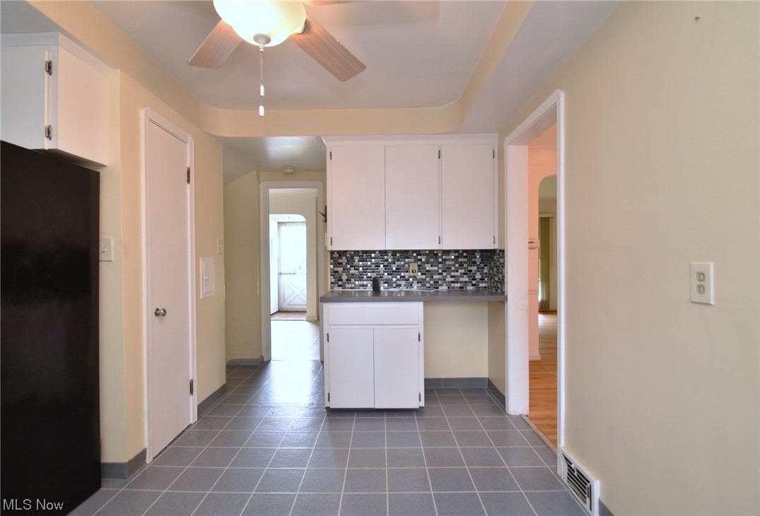 3905 Faversham Road Cleveland, OH 44118 - Photo 11 of 28 Gallery Image 11