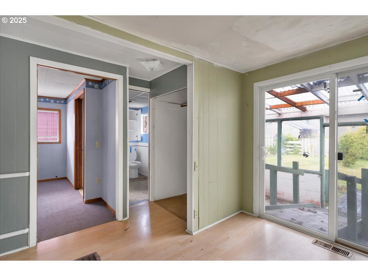 1110 6th Avenue Seaside, OR 97138 - Photo 28 of 48