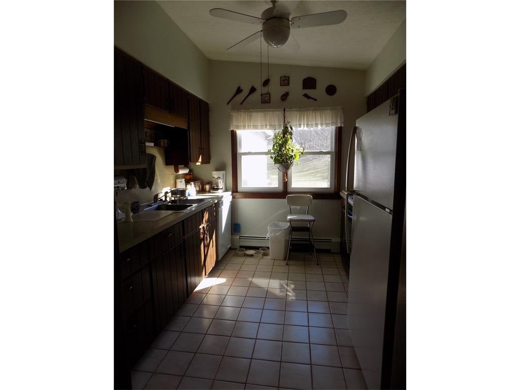1162 Abbe Hills Road Mount Vernon, IA 52314 - Photo 7 of 25 Gallery Image 7