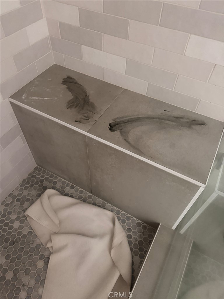 8740 Tuscany Avenue, Unit 211 Playa del Rey, CA 90293 - Photo 17 of 24 a bathroom with a toilet and a sink