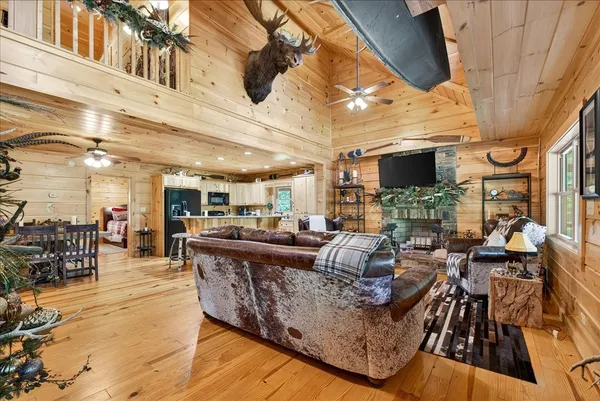 $6,995,000 | 3975 Jarman Hollow Road, Palmyra, TN 37142