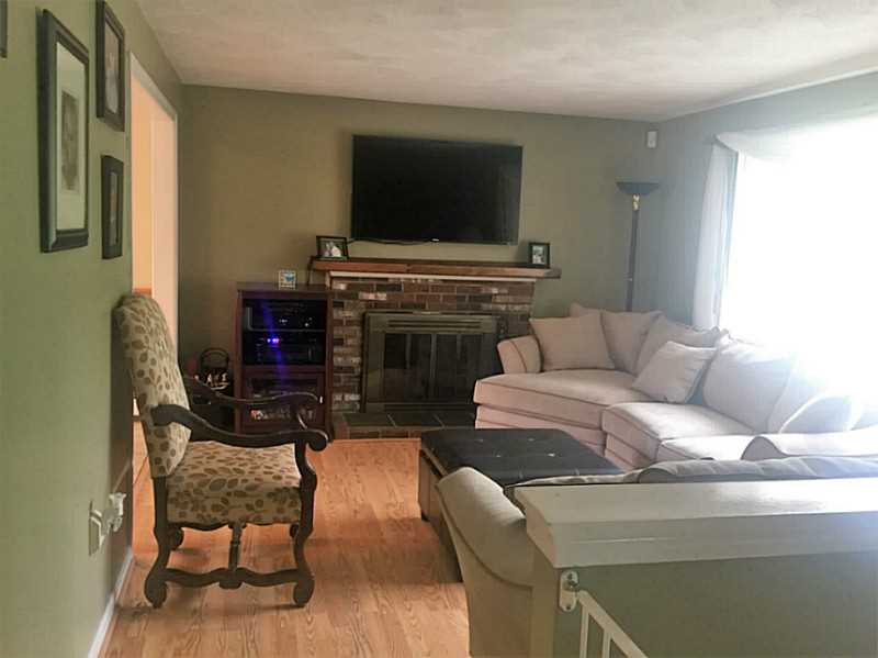 44 Achille Street Woonsocket, RI 02895 - Photo 7 of 24 Living Room.