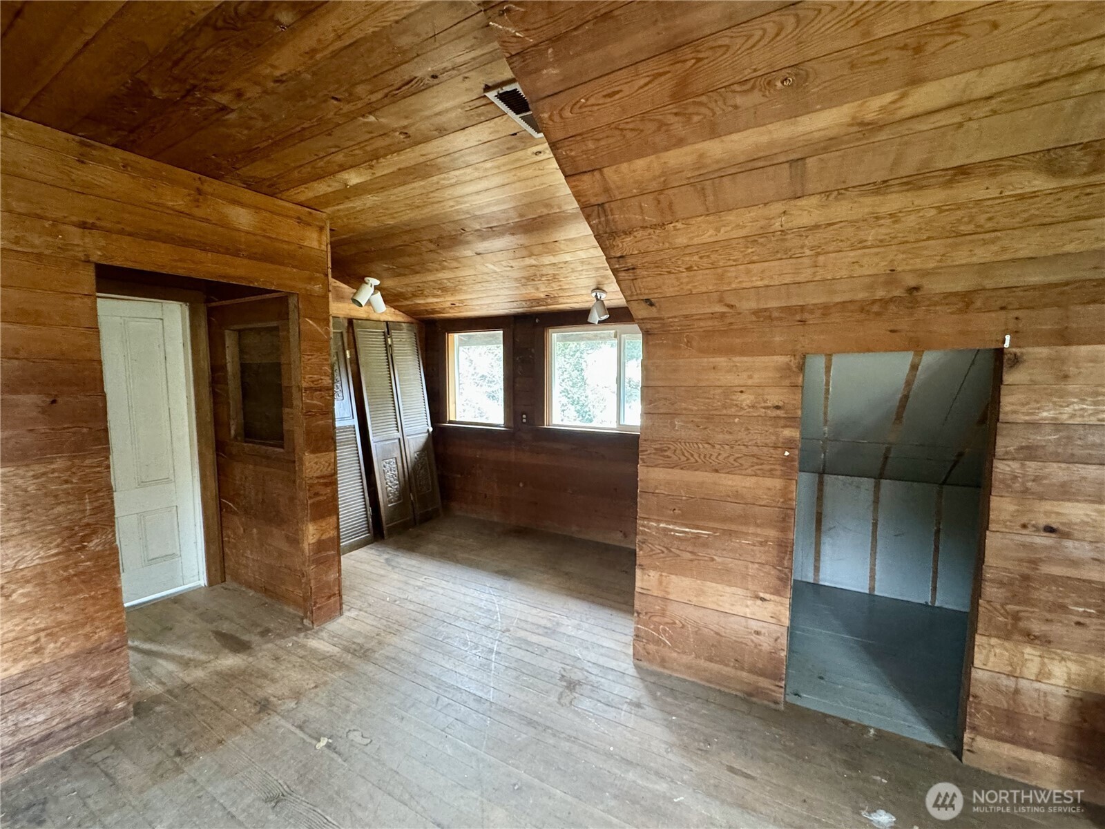 7513 Robe Menzel Road Granite Falls, WA 98252 - Photo 21 of 31 a view of entryway