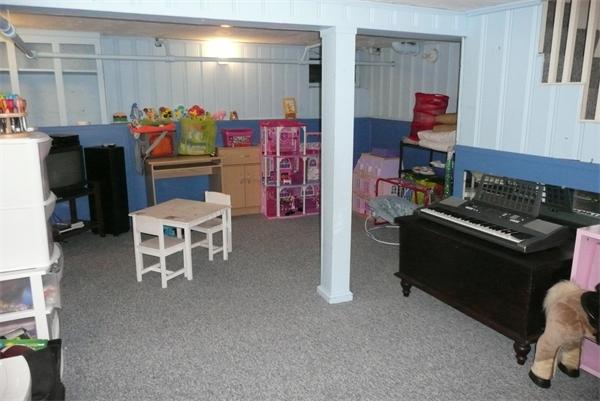 4 Tennyson Road Reading, MA 01867 - Photo 14 of 16 Gallery Image 14