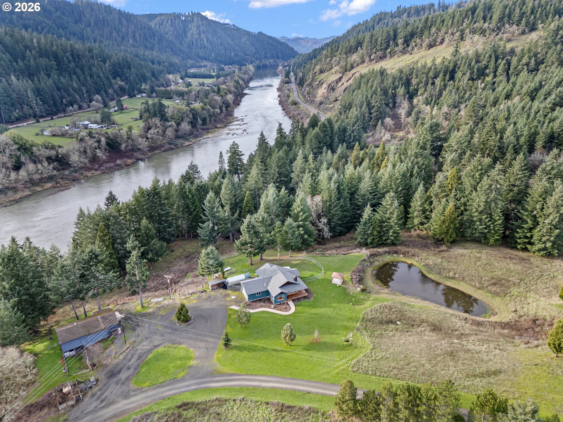302 Scott Road Oakland, OR 97462 - Photo 8 of 48