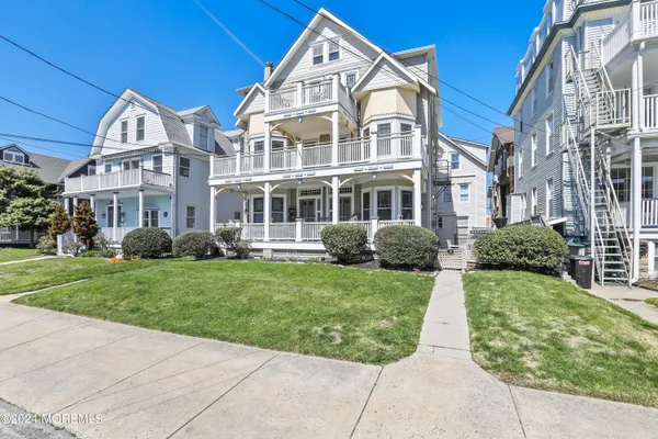 $2,150 | 7 Abbott Avenue, Unit 1W, Ocean Grove, NJ 07756